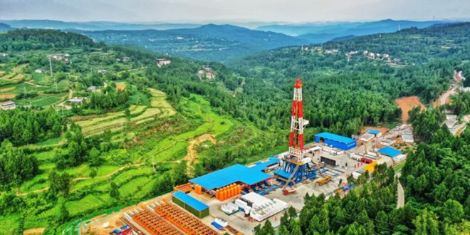97.8%，成了公認(rèn)的“節(jié)水標(biāo)四川頁巖氣項(xiàng)目部重復(fù)利用壓裂返排液36.36萬立方米，利用率達(dá)兵”